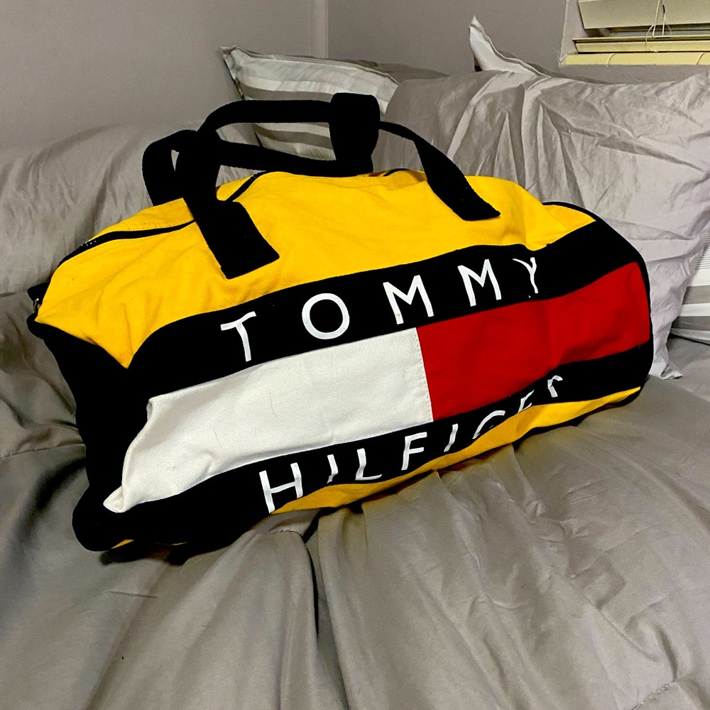 SUPER VINTAGE TOMMY HILFIGER DUFFLE